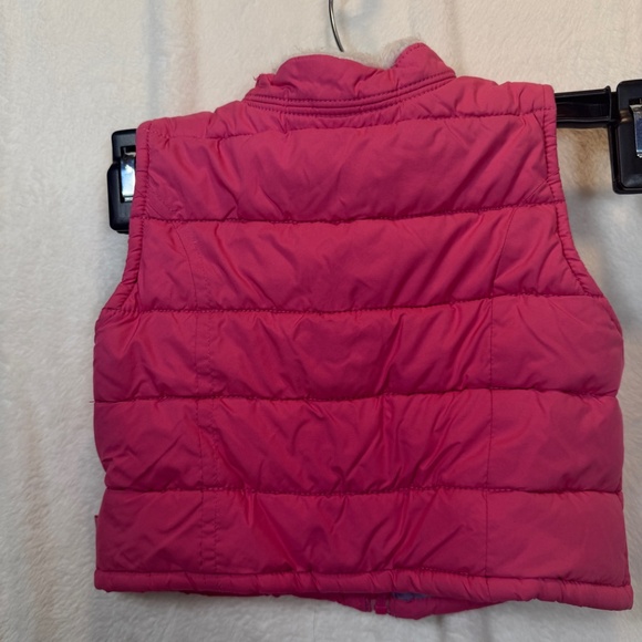 OshKosh B'gosh Infant Size 12 months Fur Collar Puffer Vest Pink Full Zip - Picture 2 of 5